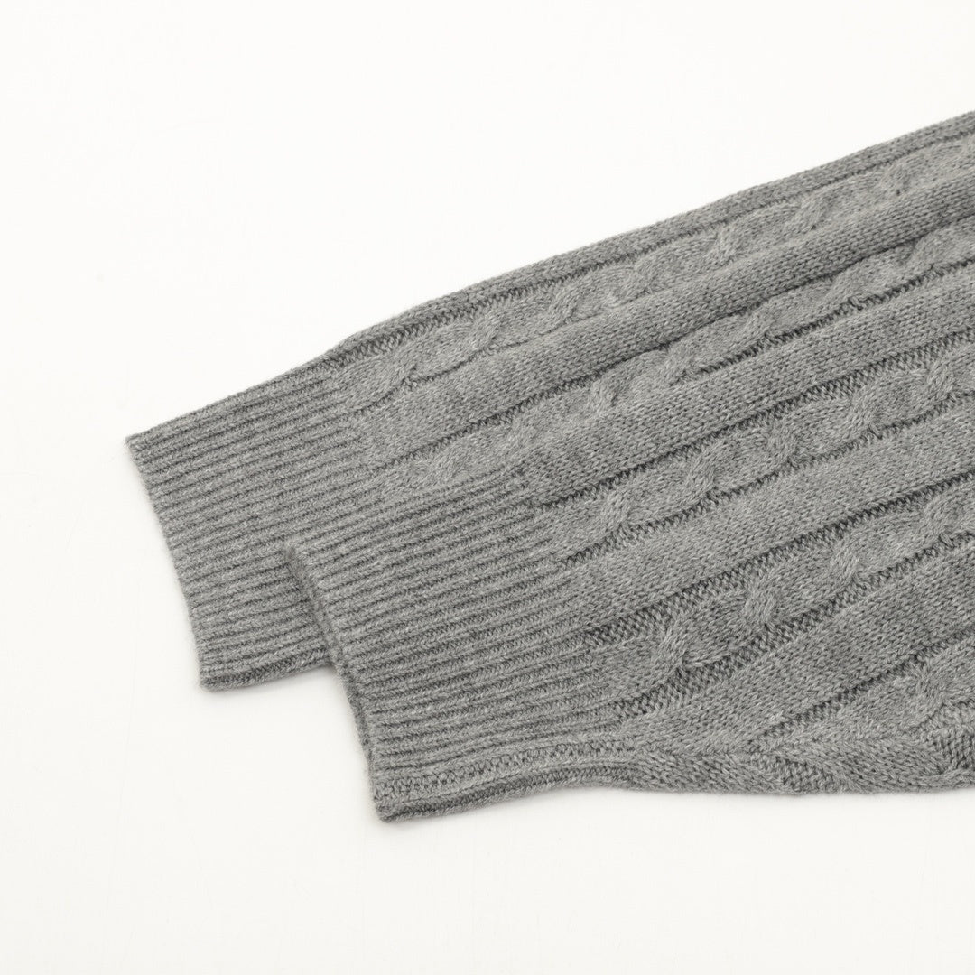 Cable-Knit Grey