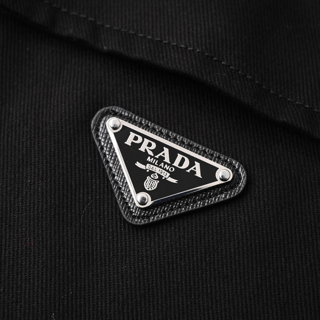 Triangle Logo Utility Black