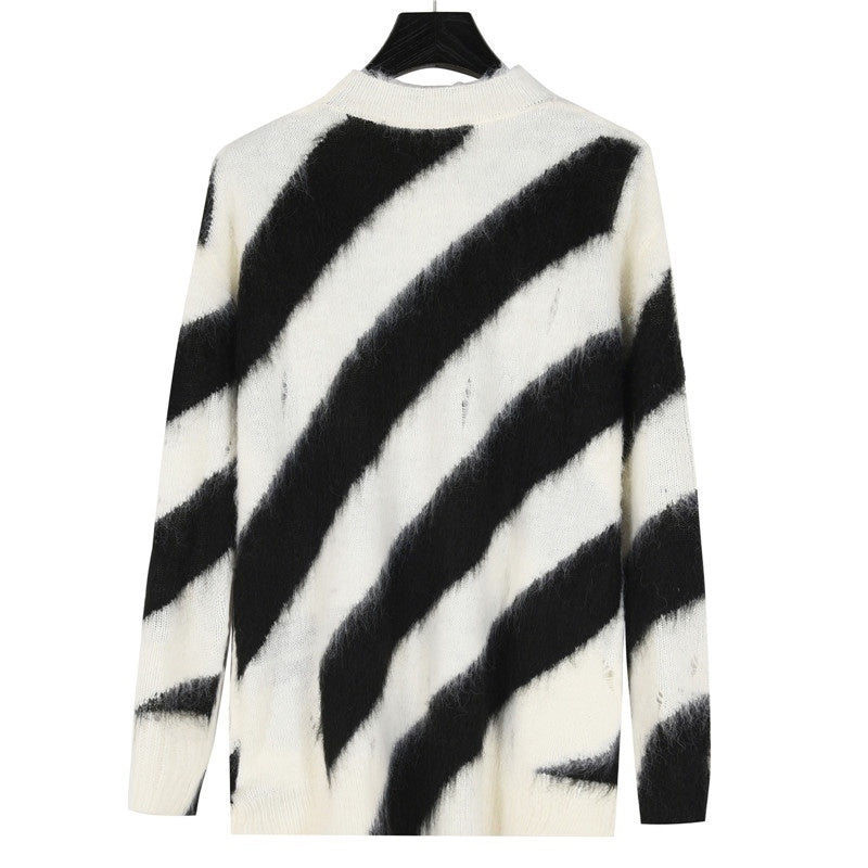 Diag Mohair Black & White