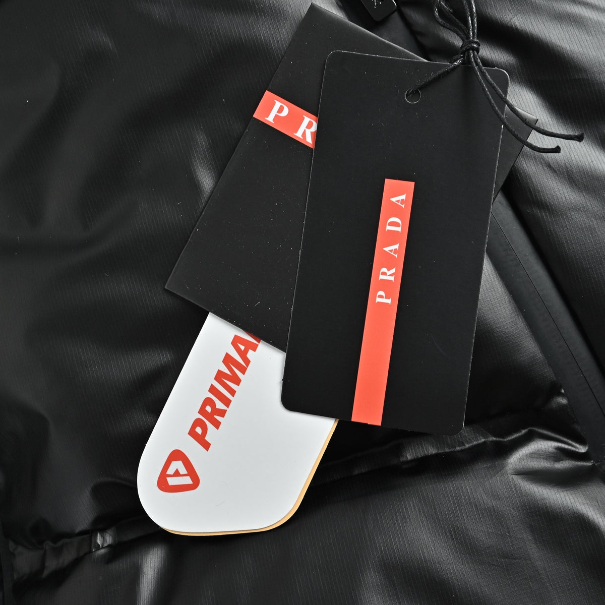 Light Re-Nylon Down Black