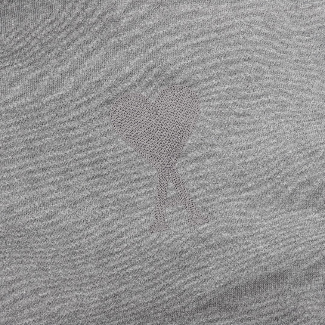 Ami de Coeur Embossed Heart Grey