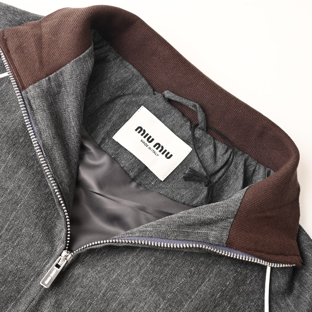 Logo Pinstripe Grey
