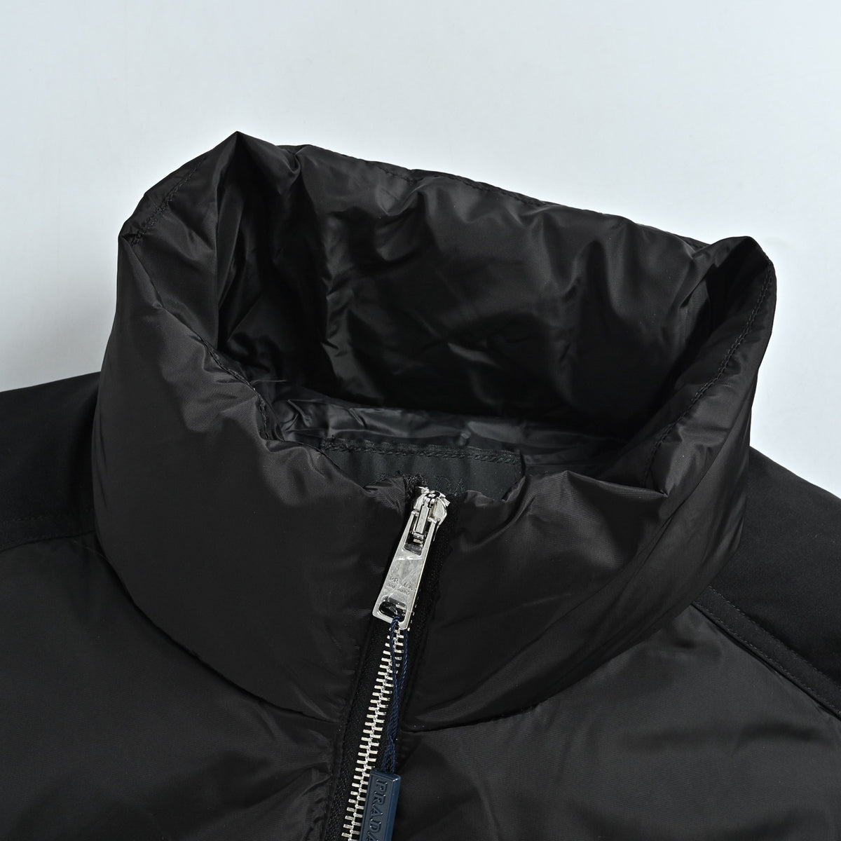 Cropped Re-Nylon Down Black