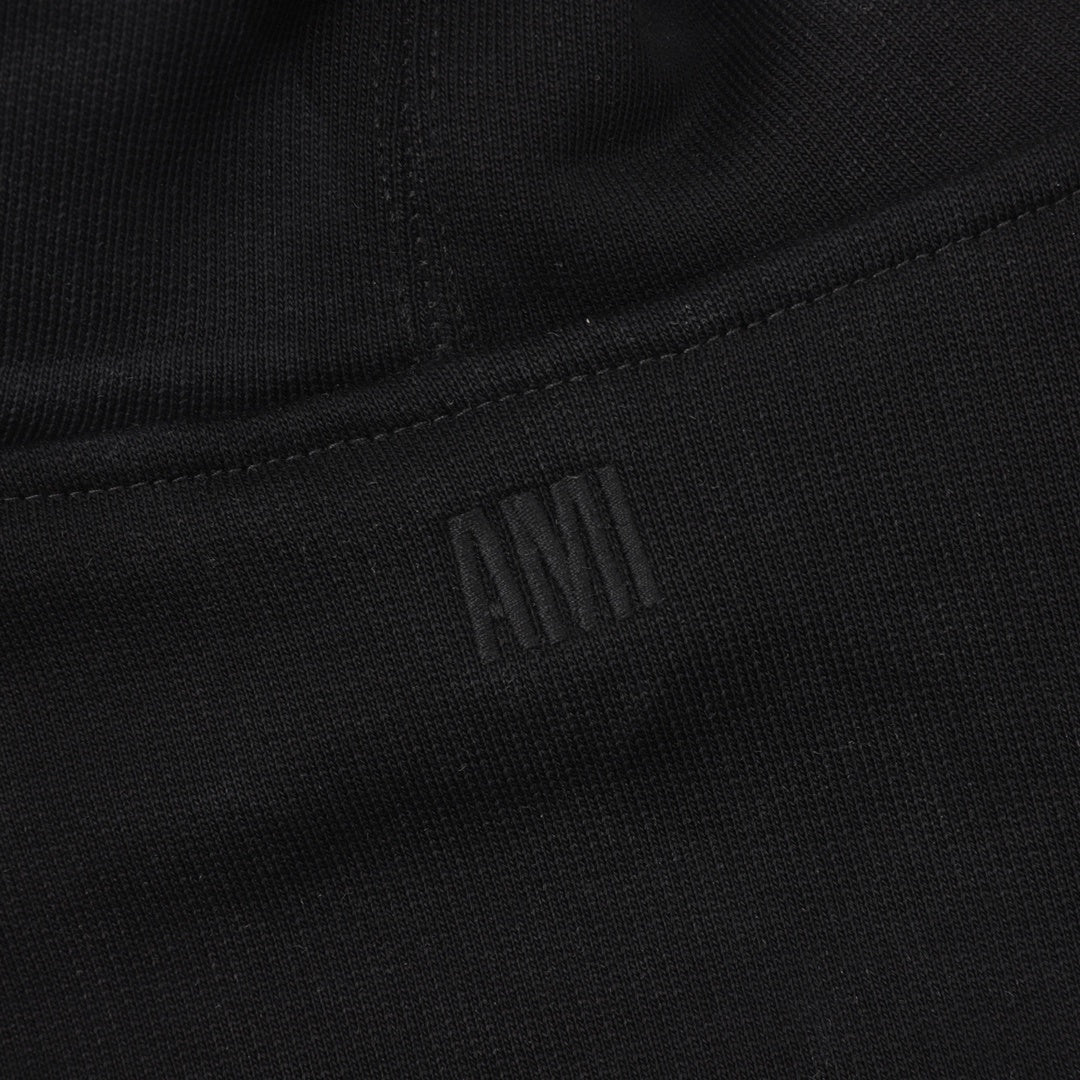 Ami de Coeur Embossed Heart Black
