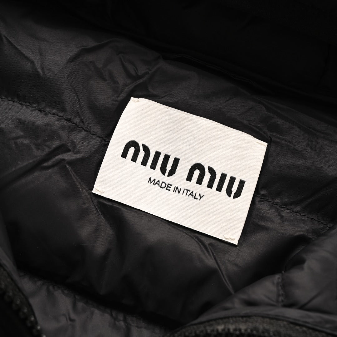 Light Pongé Quilted Black