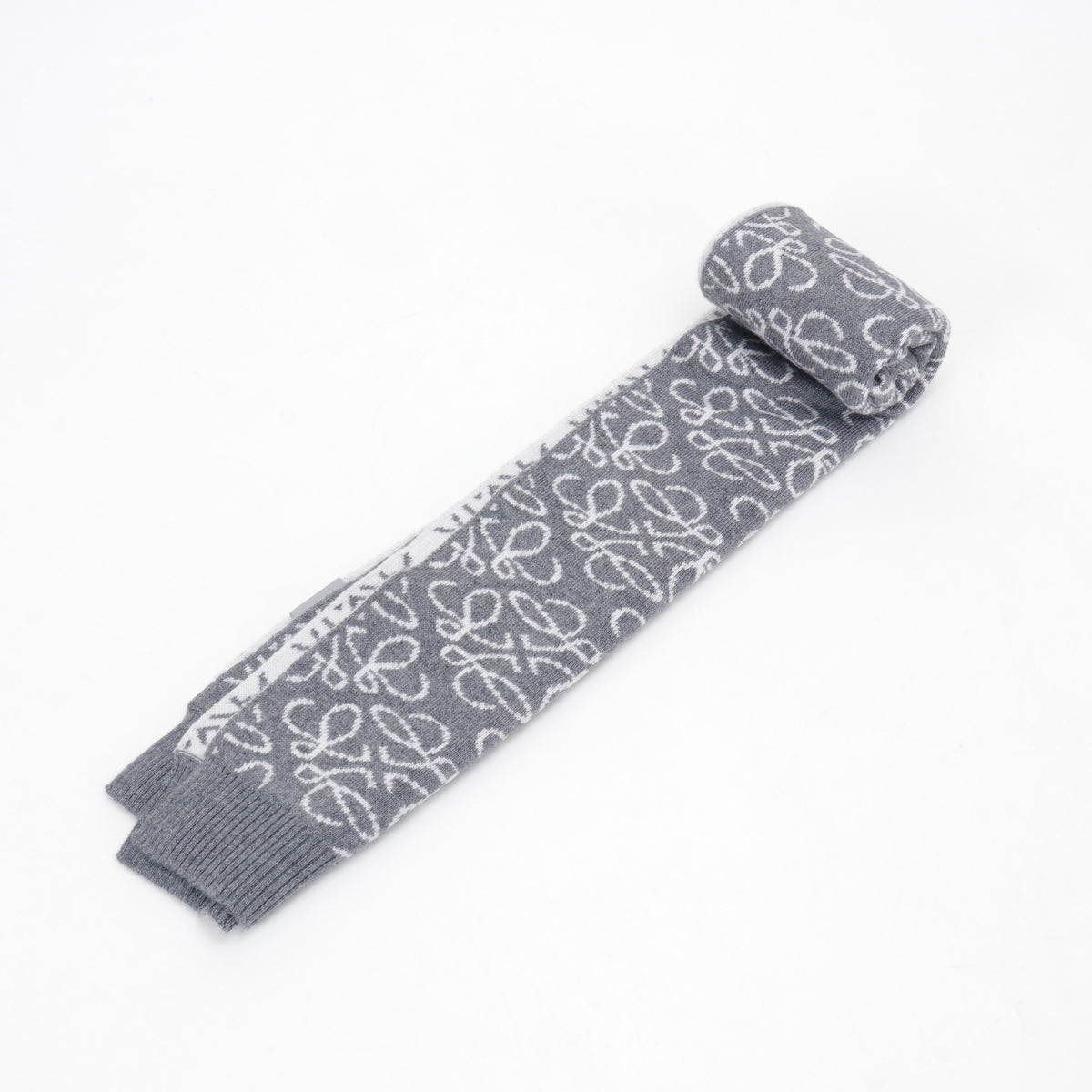 Anagram Jacquard Knit Grey White
