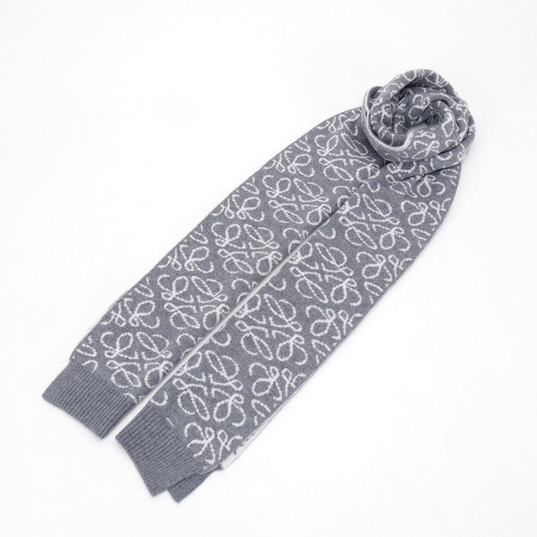 Anagram Jacquard Knit Grey White
