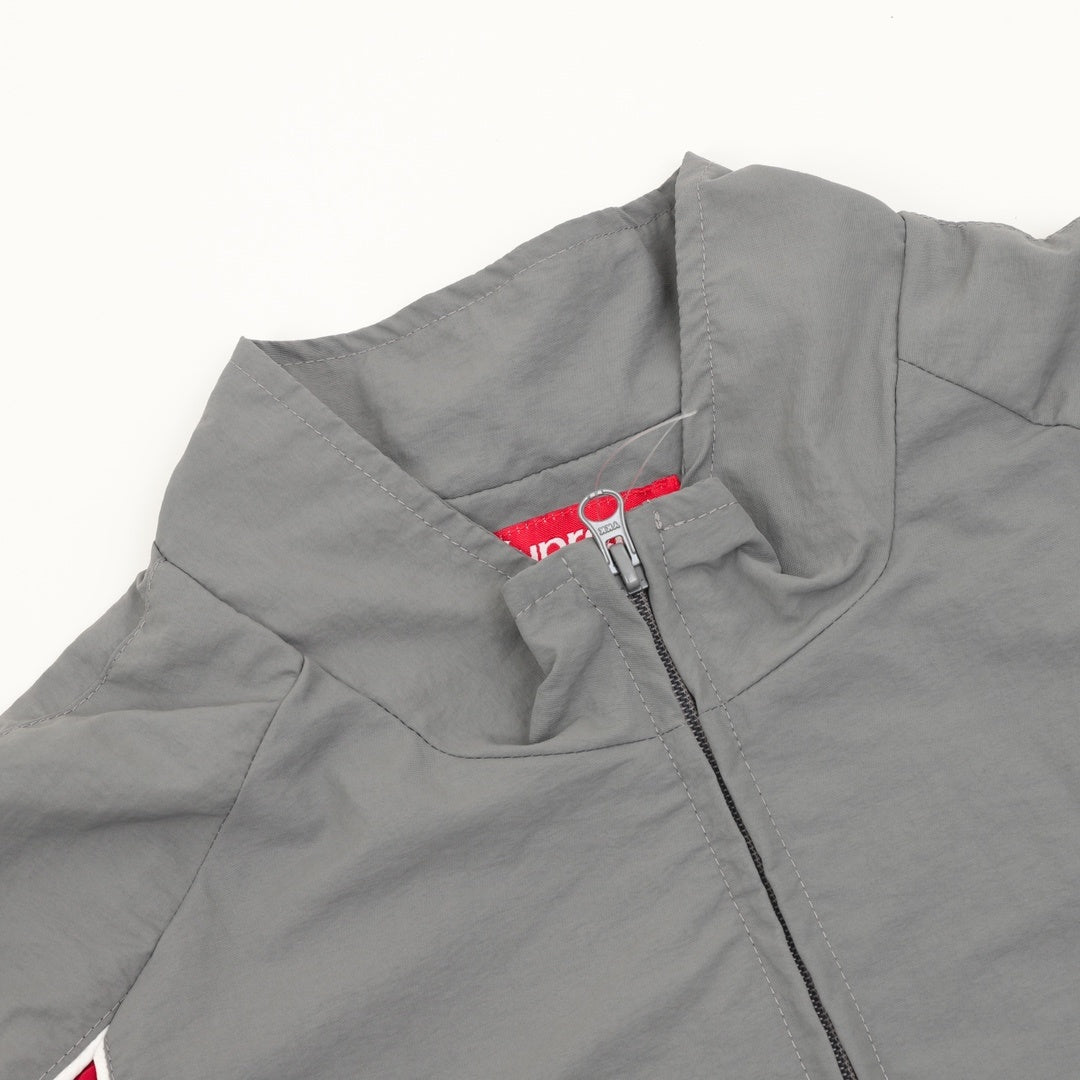 Contrast Piping Grey