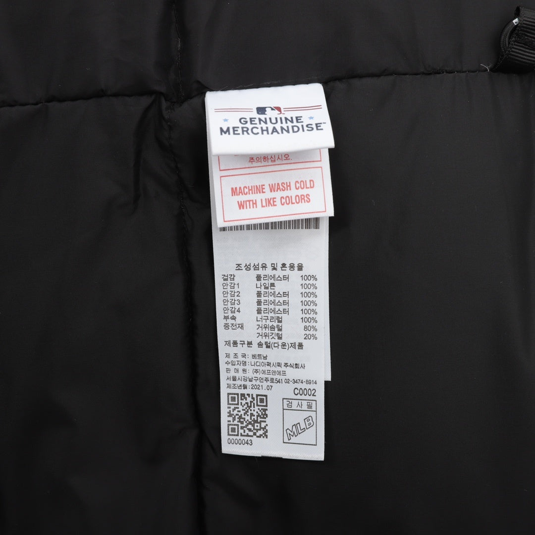 New York Yankees Long Puffer Black