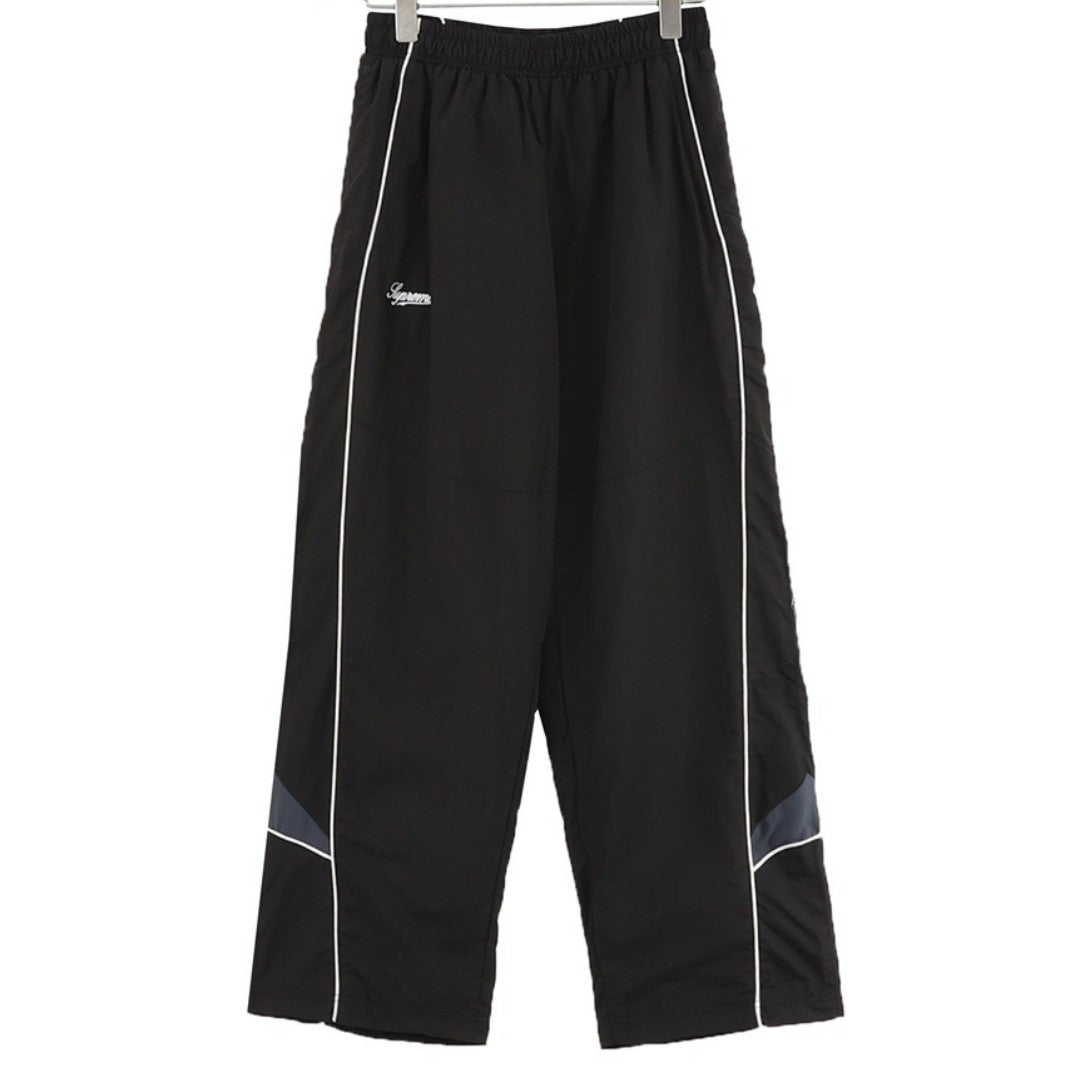 Contrast Piping Black