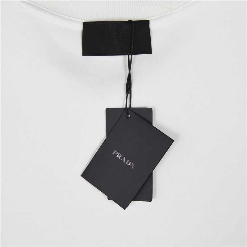 Triangle Logo Zip Pocket White