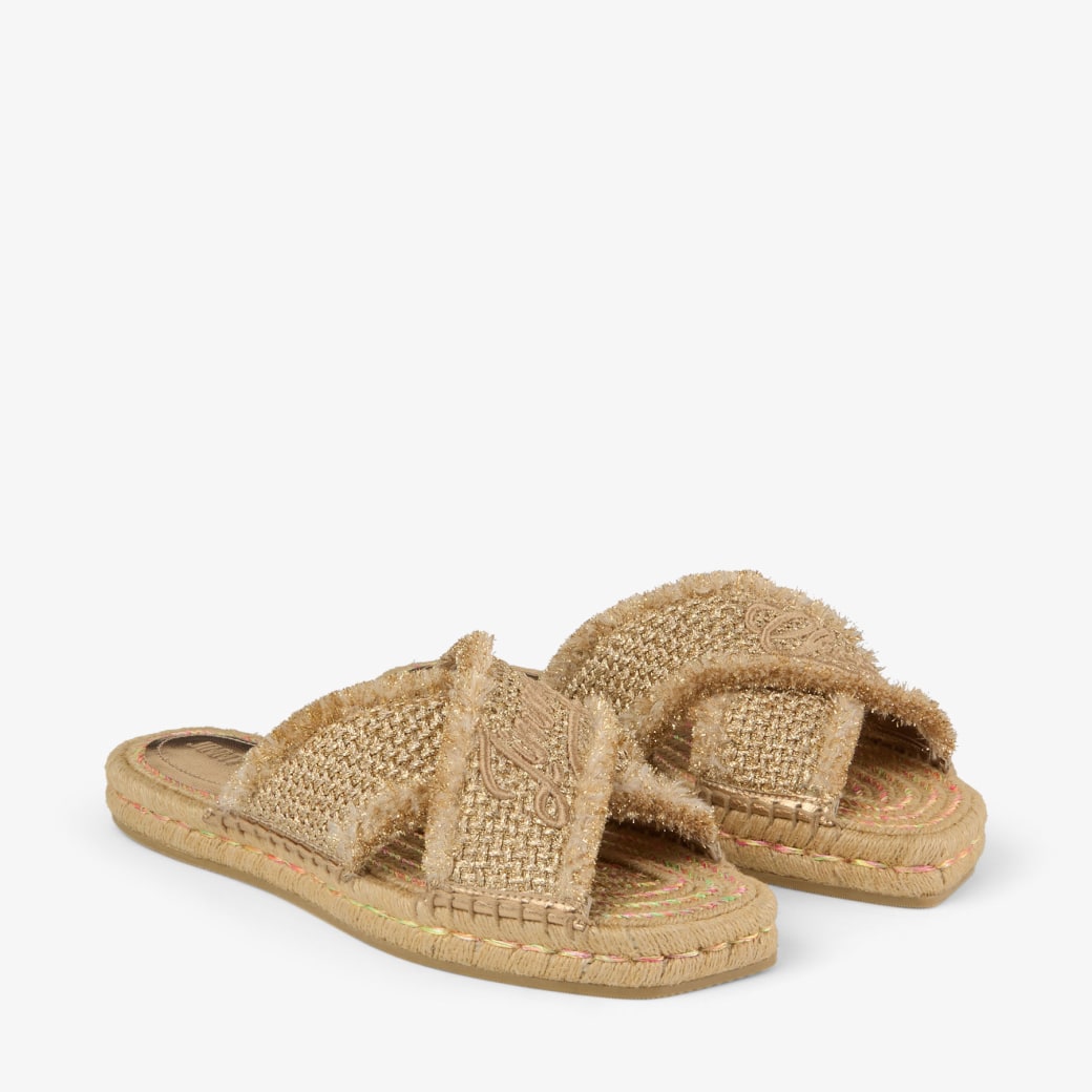 Aciel Flat in Gold Woven Fabric