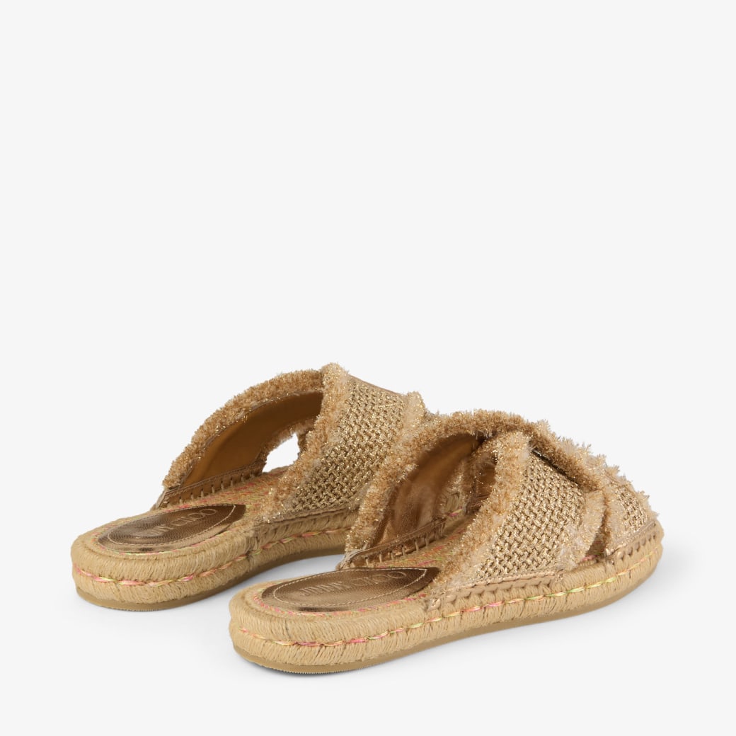 Aciel Flat in Gold Woven Fabric