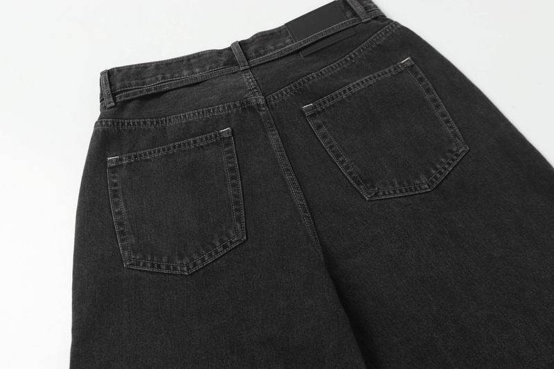 Loose Fit Black