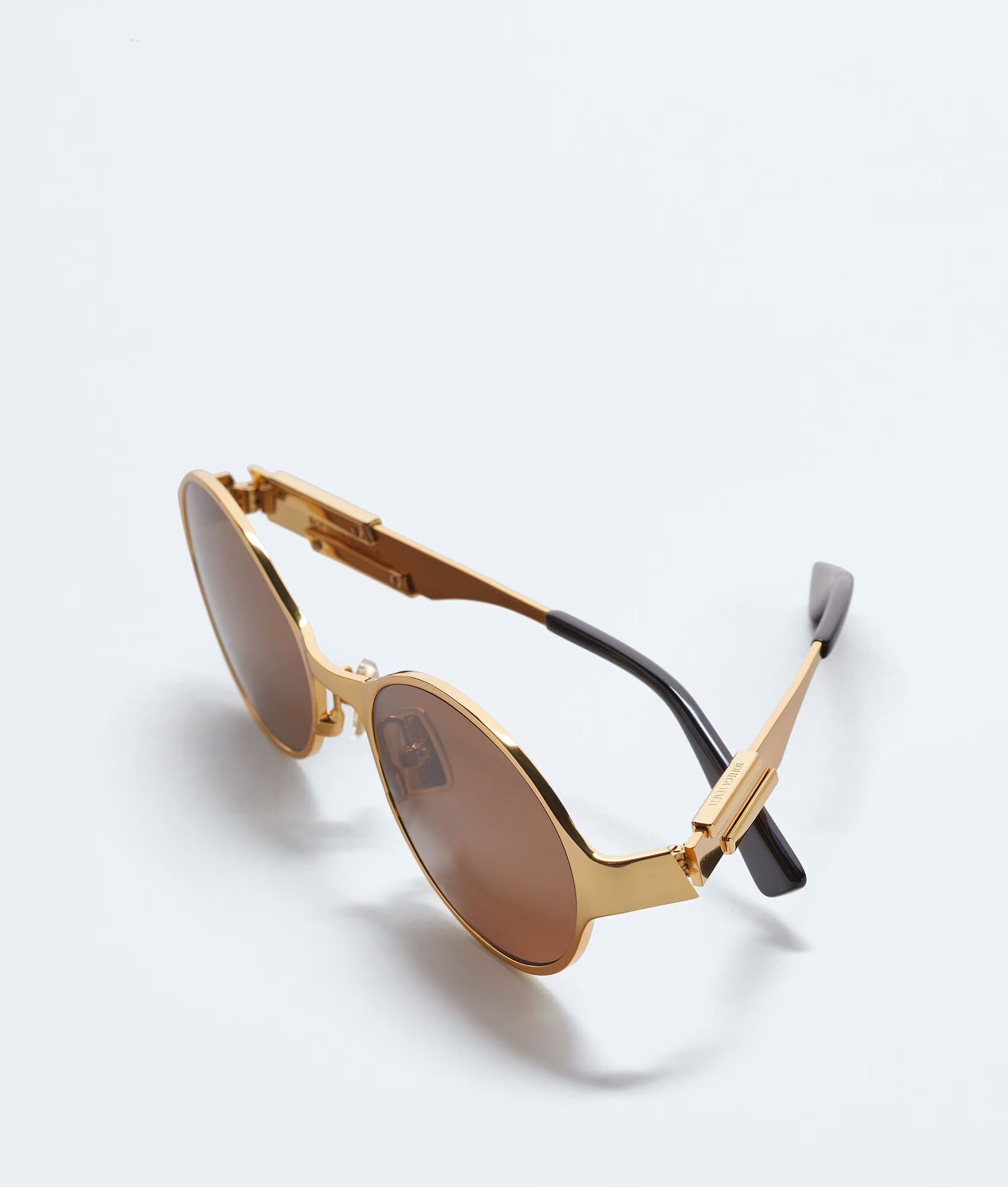 Dash Oval Sunglasses Gold Brown
