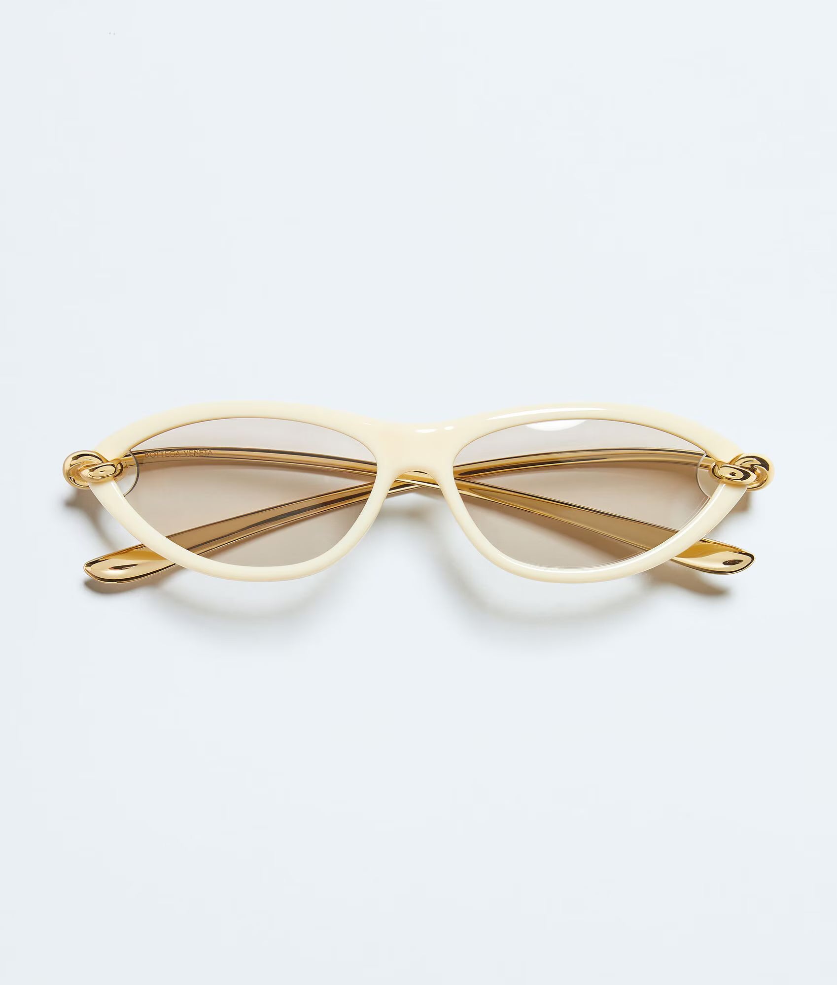Knot Cat Eye Sunglasses Beige Grey
