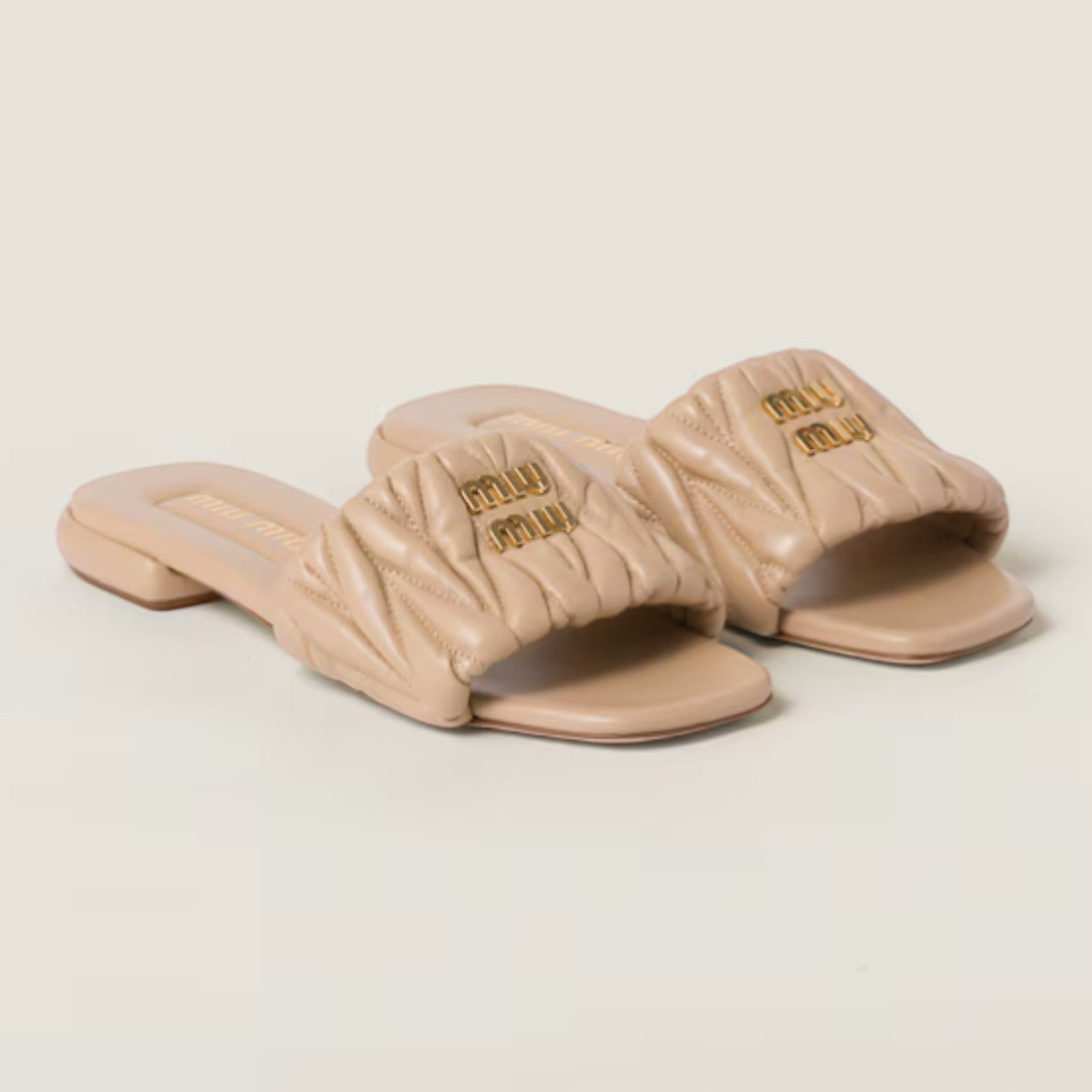 Matelassé Nappa Leather Slides Sand Beige
