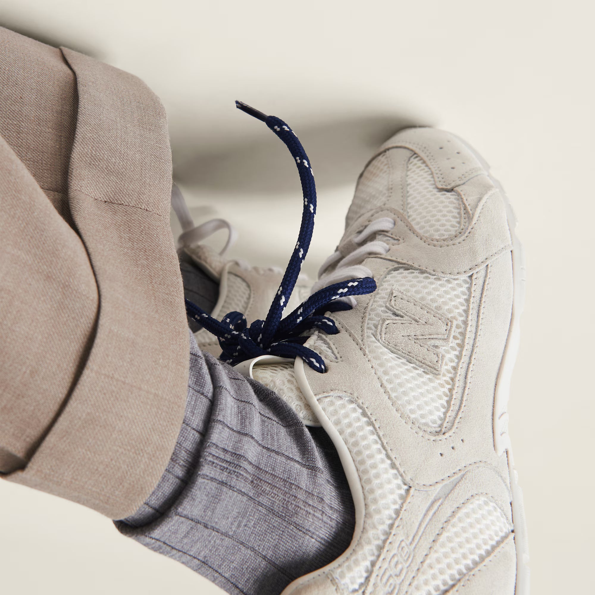 530 SL Suede and Mesh Sneakers White