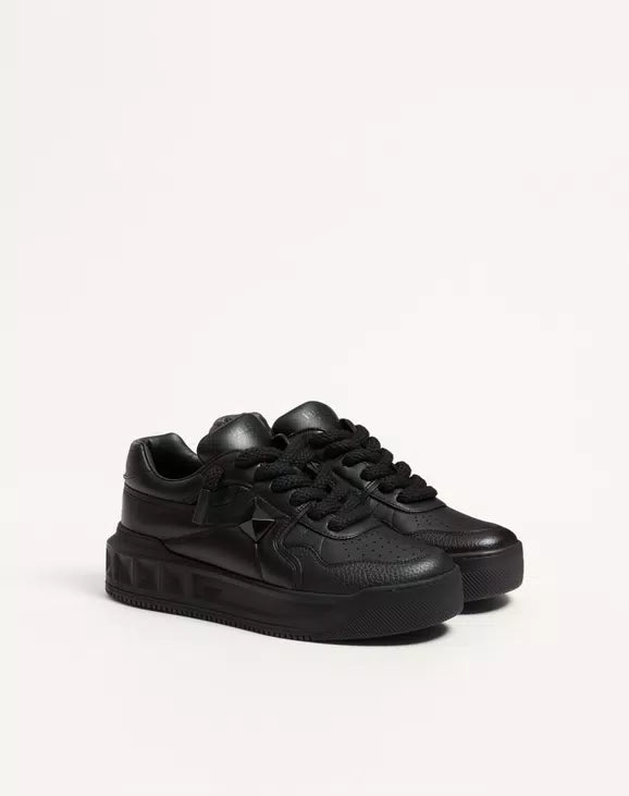 Valentino One Stud Xl Nappa Leather Low-Top Sneaker Black