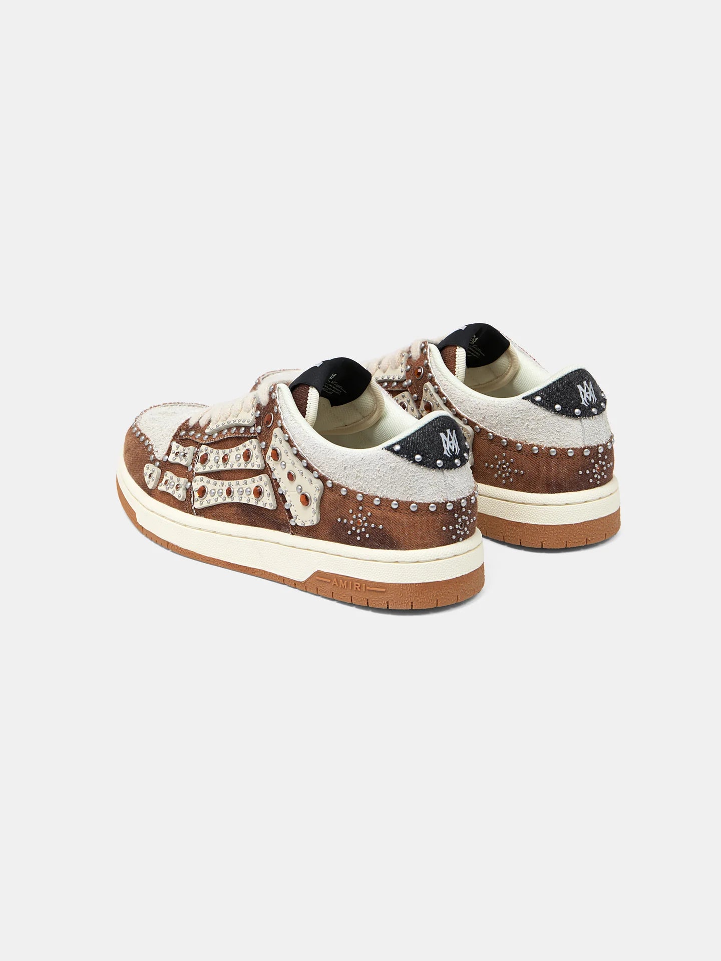 Skel Top Low Stud Dark Brown