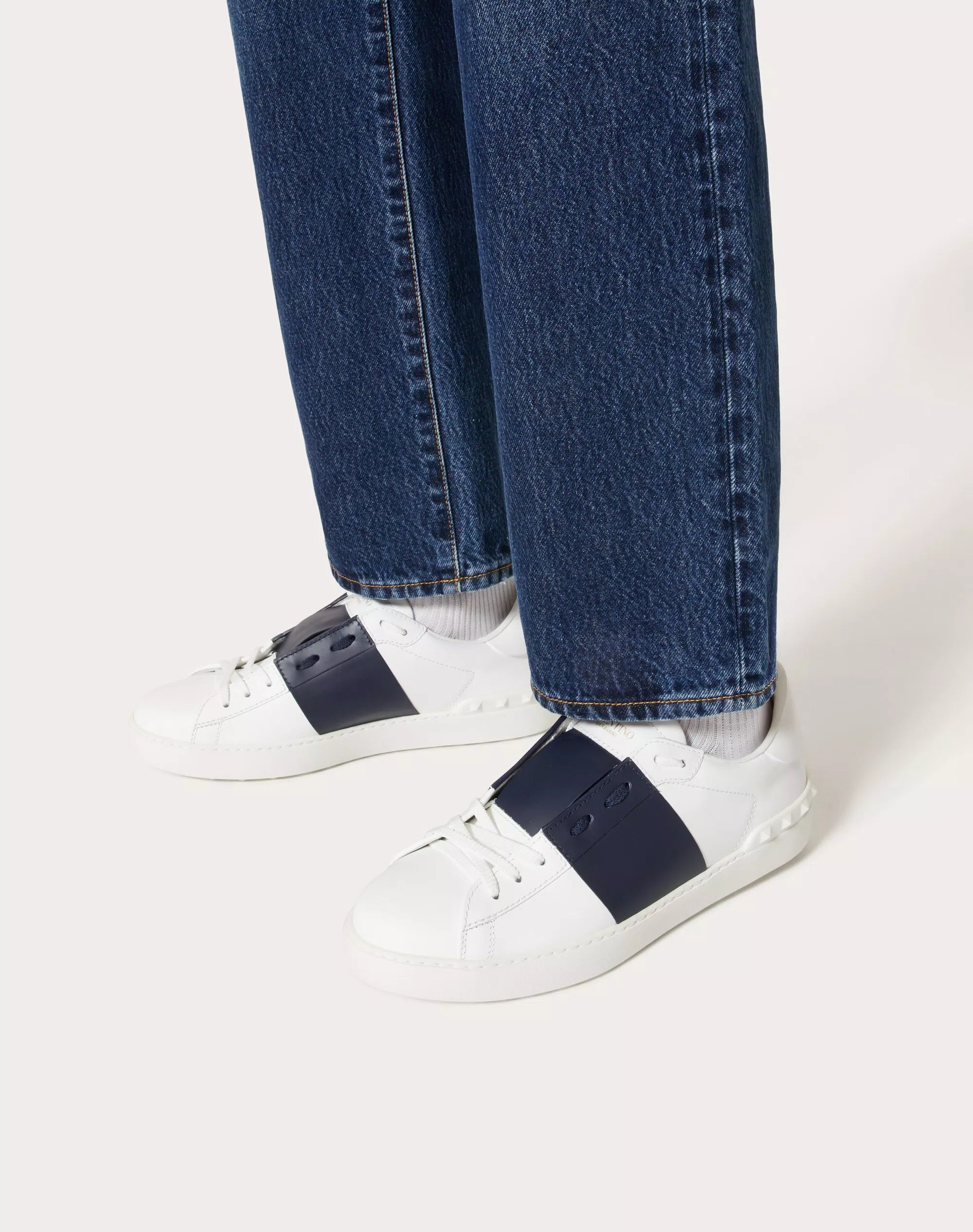 Valentino Garavani Open white calfskin sneaker Blue