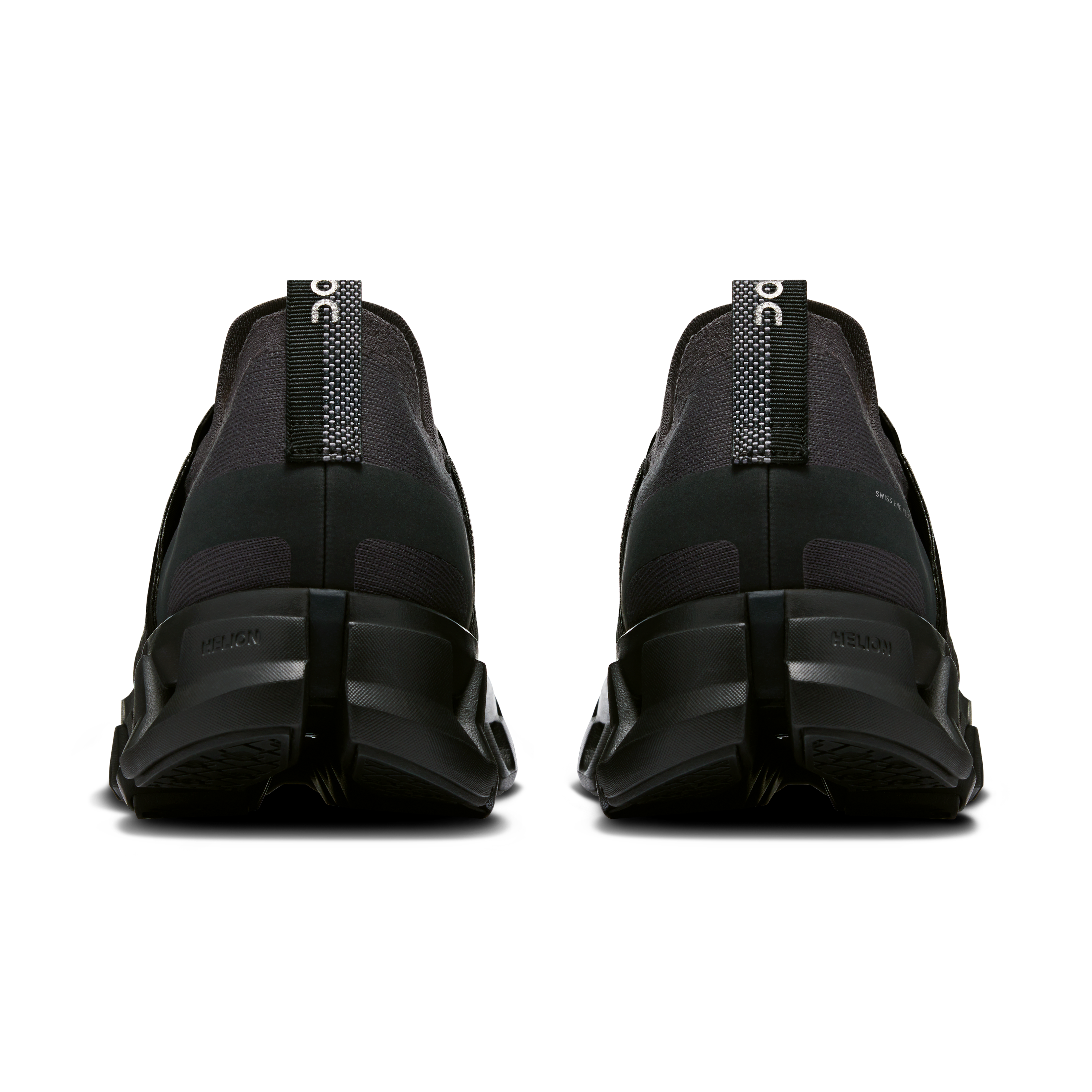 Cloudswift 4 All Black
