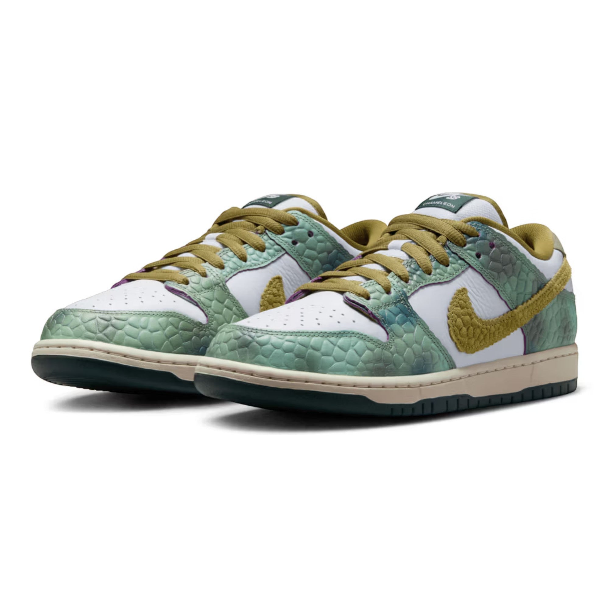Alexis Sablone x Nike SB Dunk Low Chameleon
