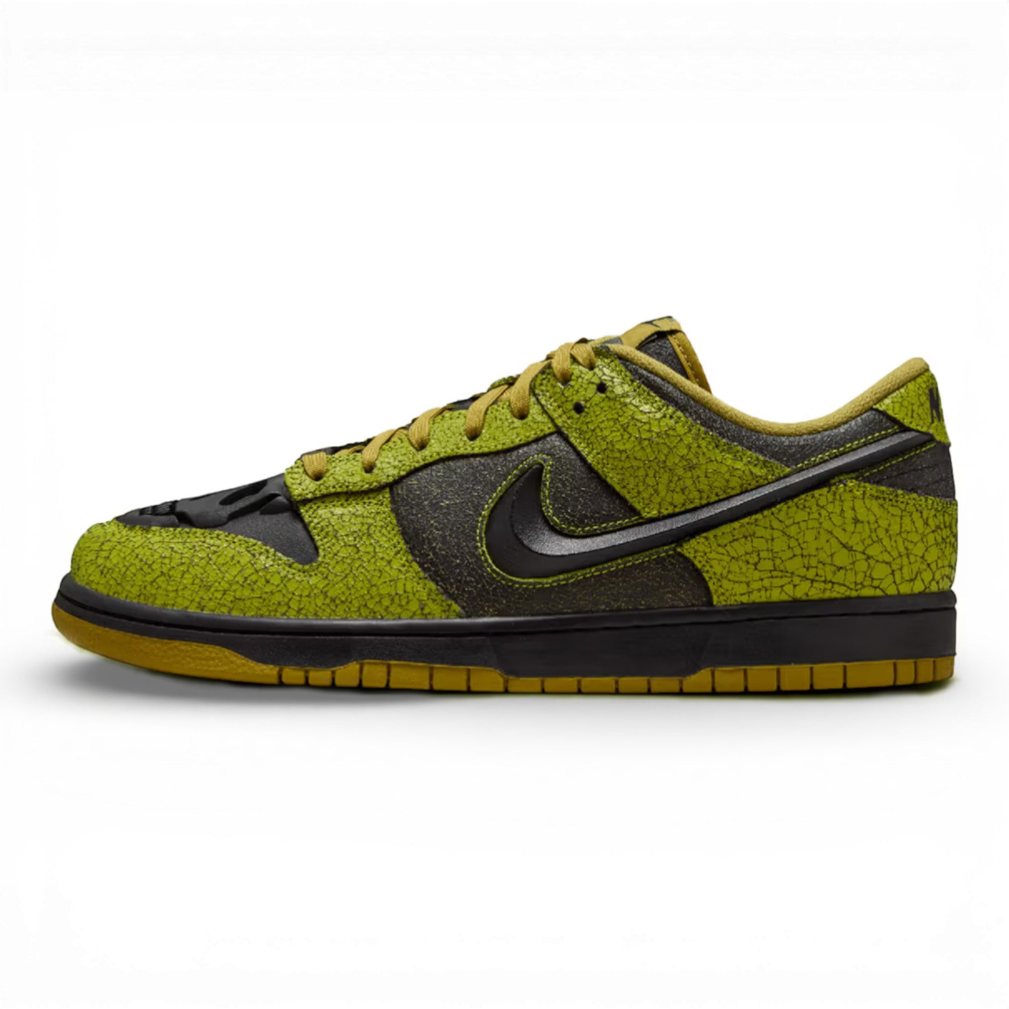 Nike Dunk Low Halloween Skull