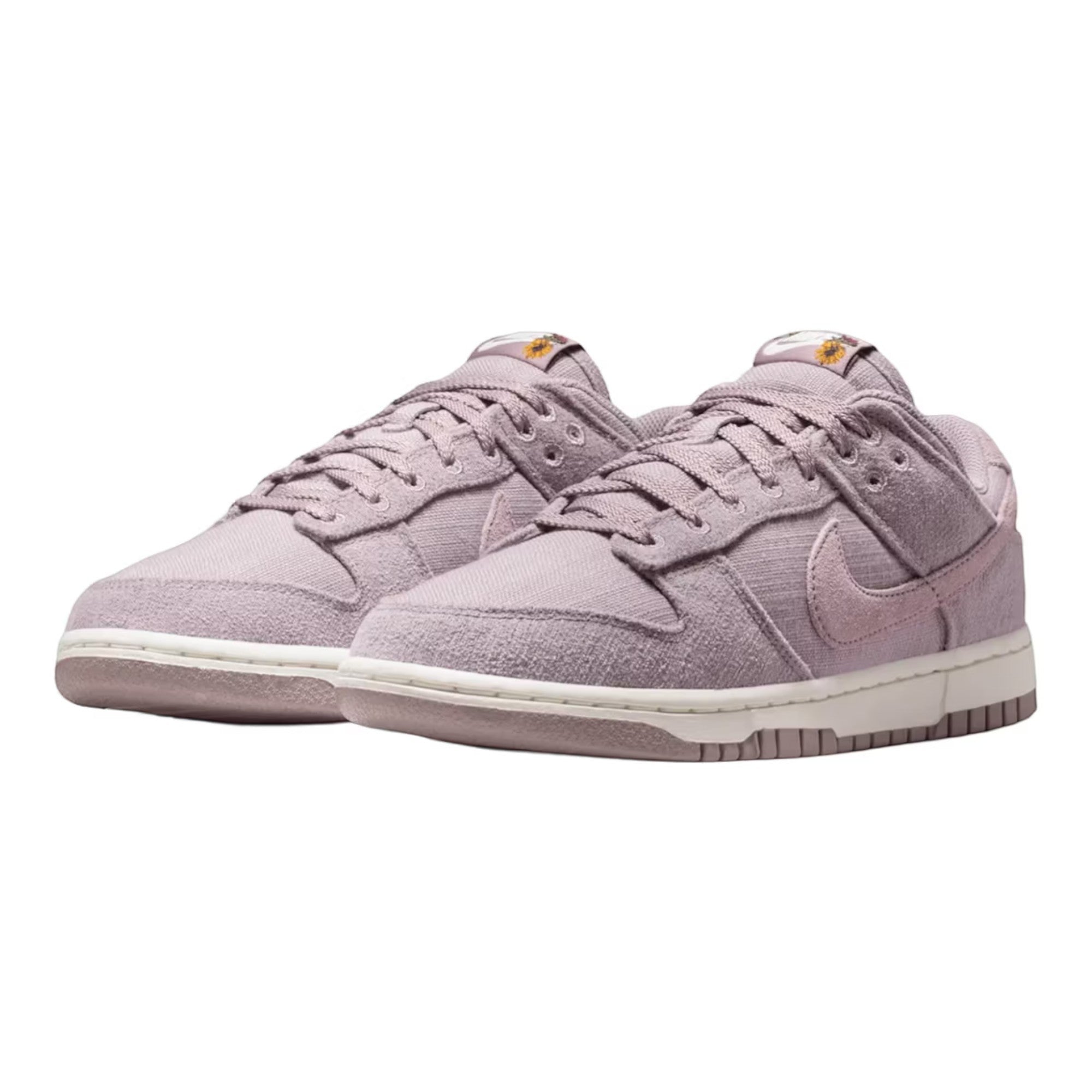 Nike Dunk Low Now Accepting All Flowers