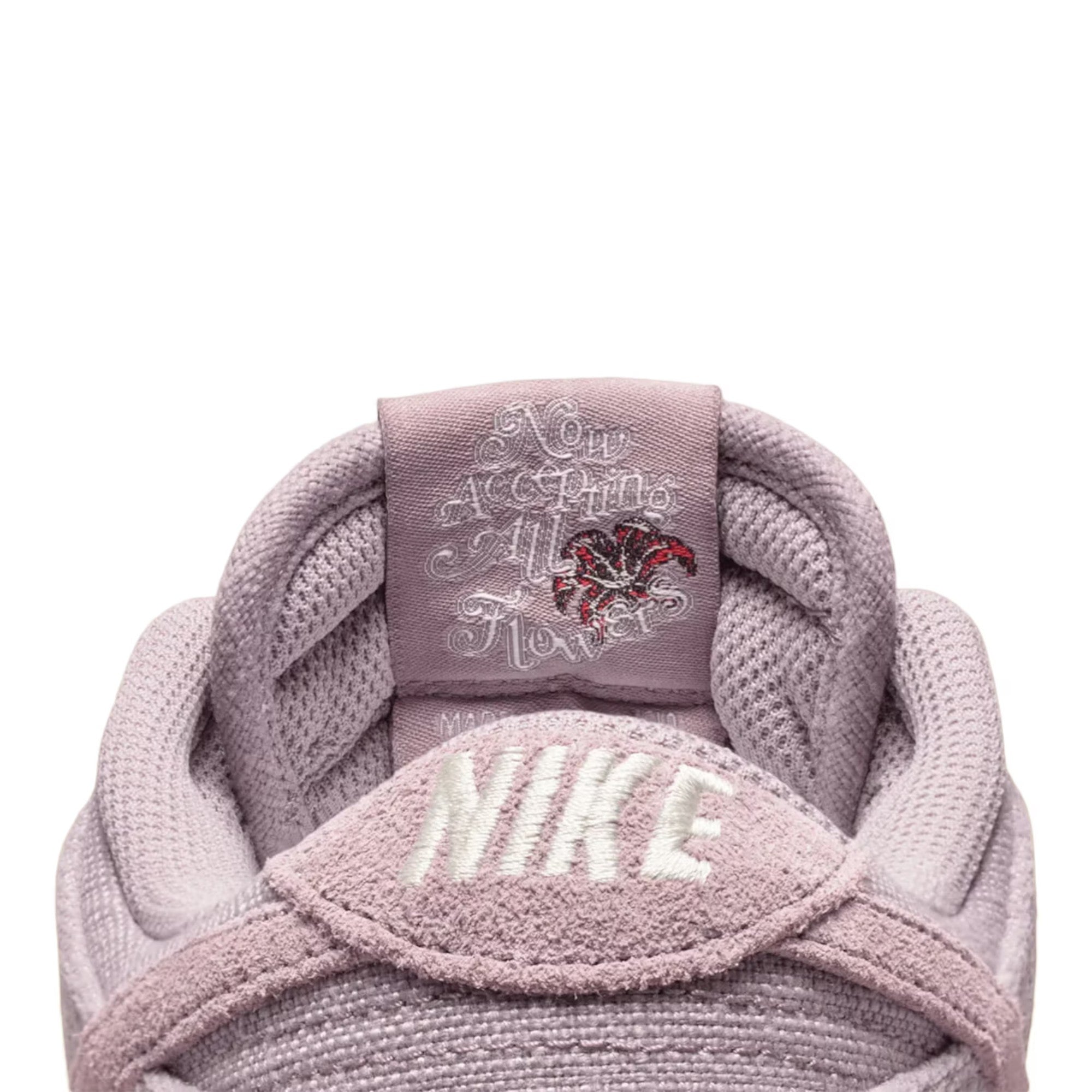 Nike Dunk Low Now Accepting All Flowers