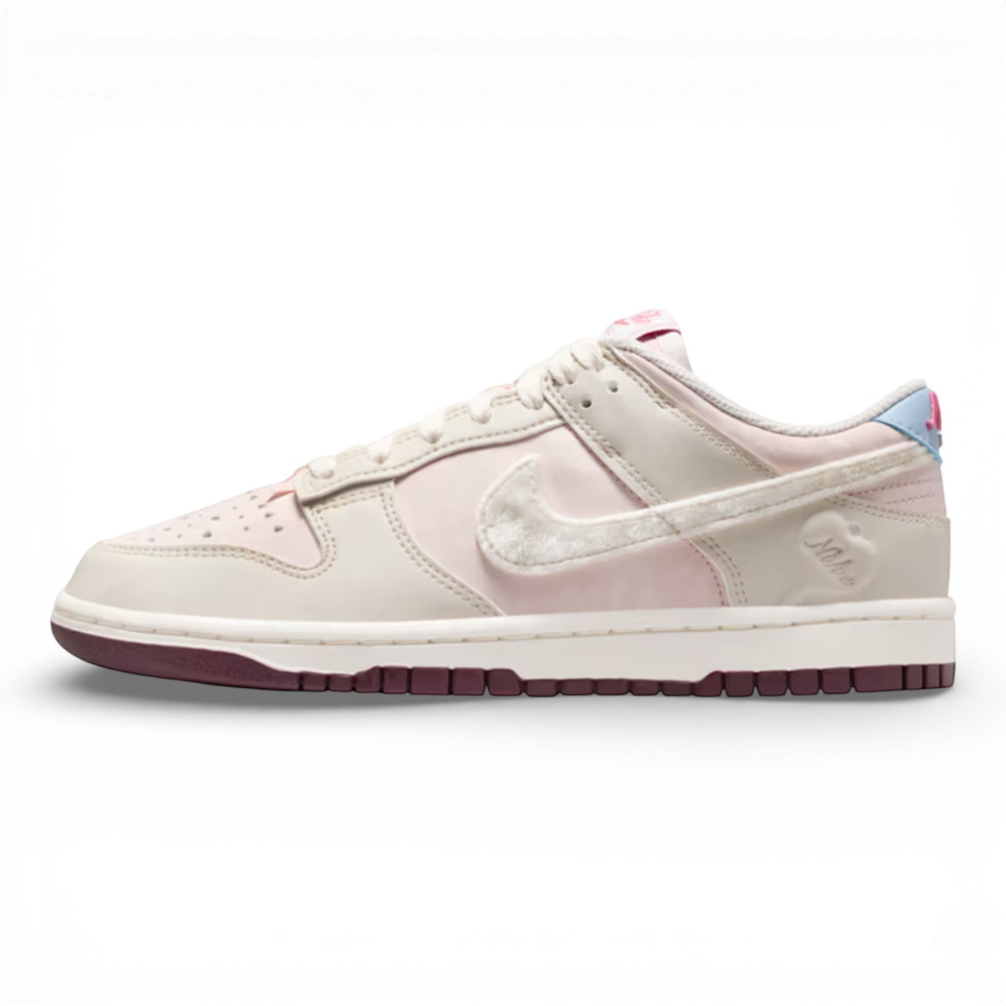 Nike Dunk Low Valentine’s Day 2026