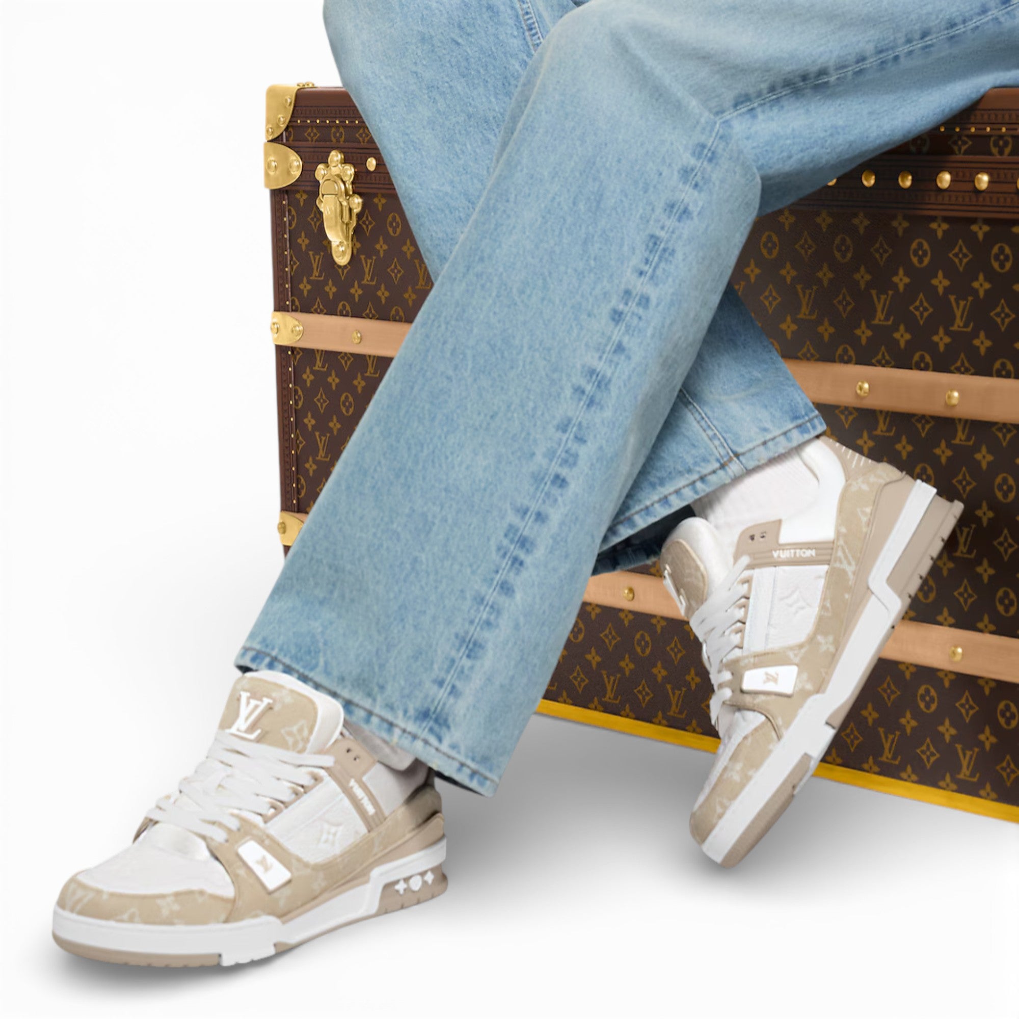 LV Trainer Sneaker Beige