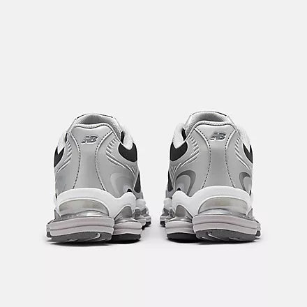 New Balance ABZORB 2000 Silver Metallic / Faded Black