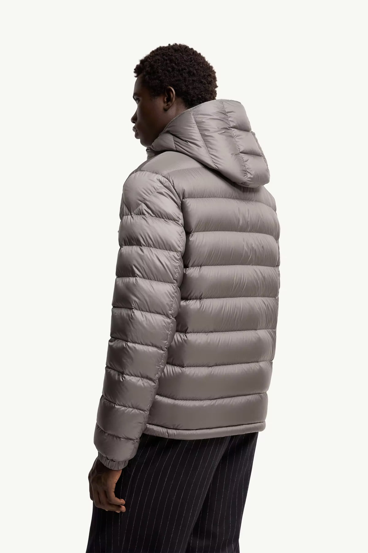 Verith Hooded Short Down Jacket Grey
