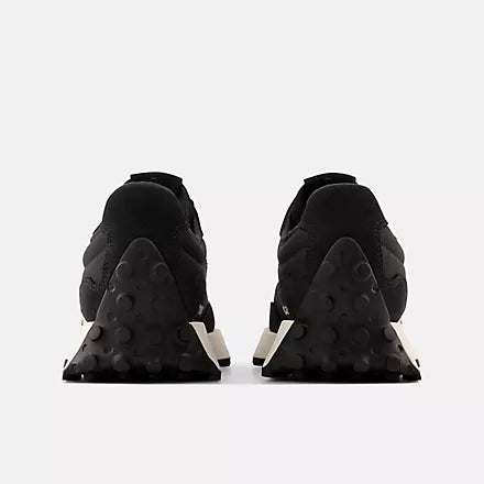 New Balance 327 Black / Sea Salt