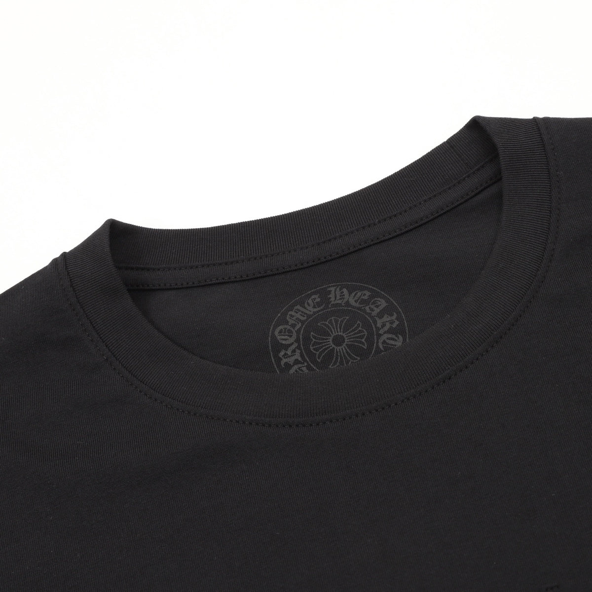 Horseshoe Floral Sleeve Long Sleeve Pocket T-Shirt Black