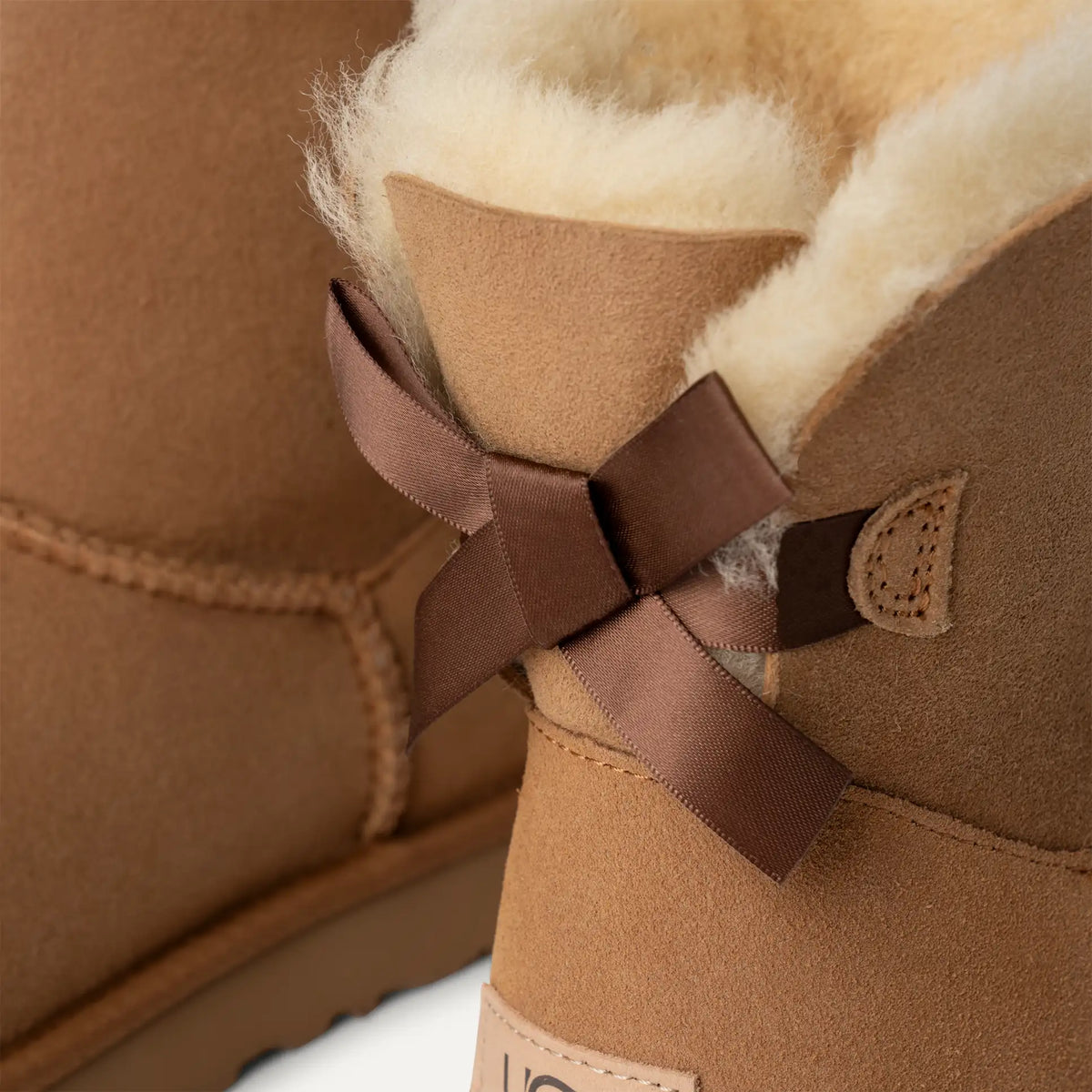Mini Bailey Bow II Chestnut