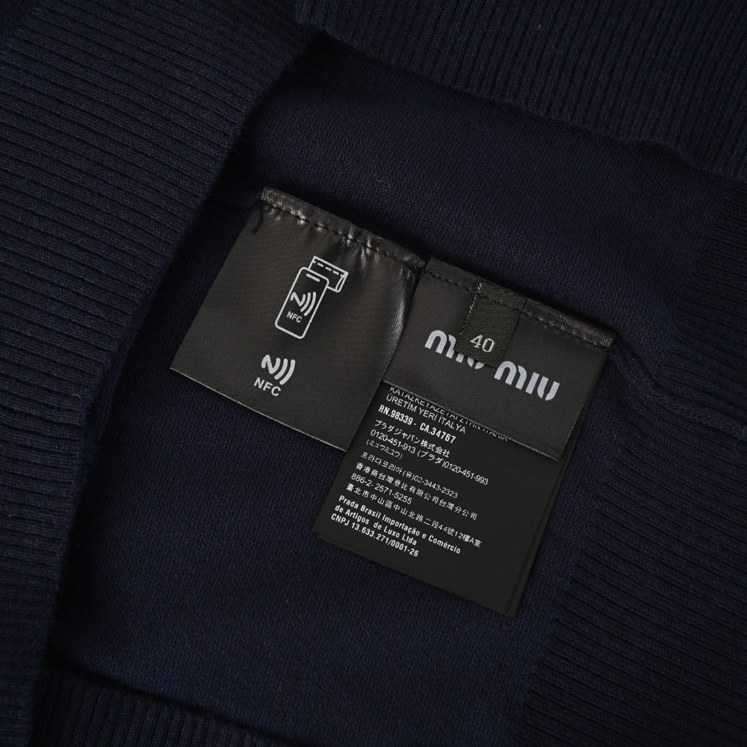 Layered Collar Intarsia Blue