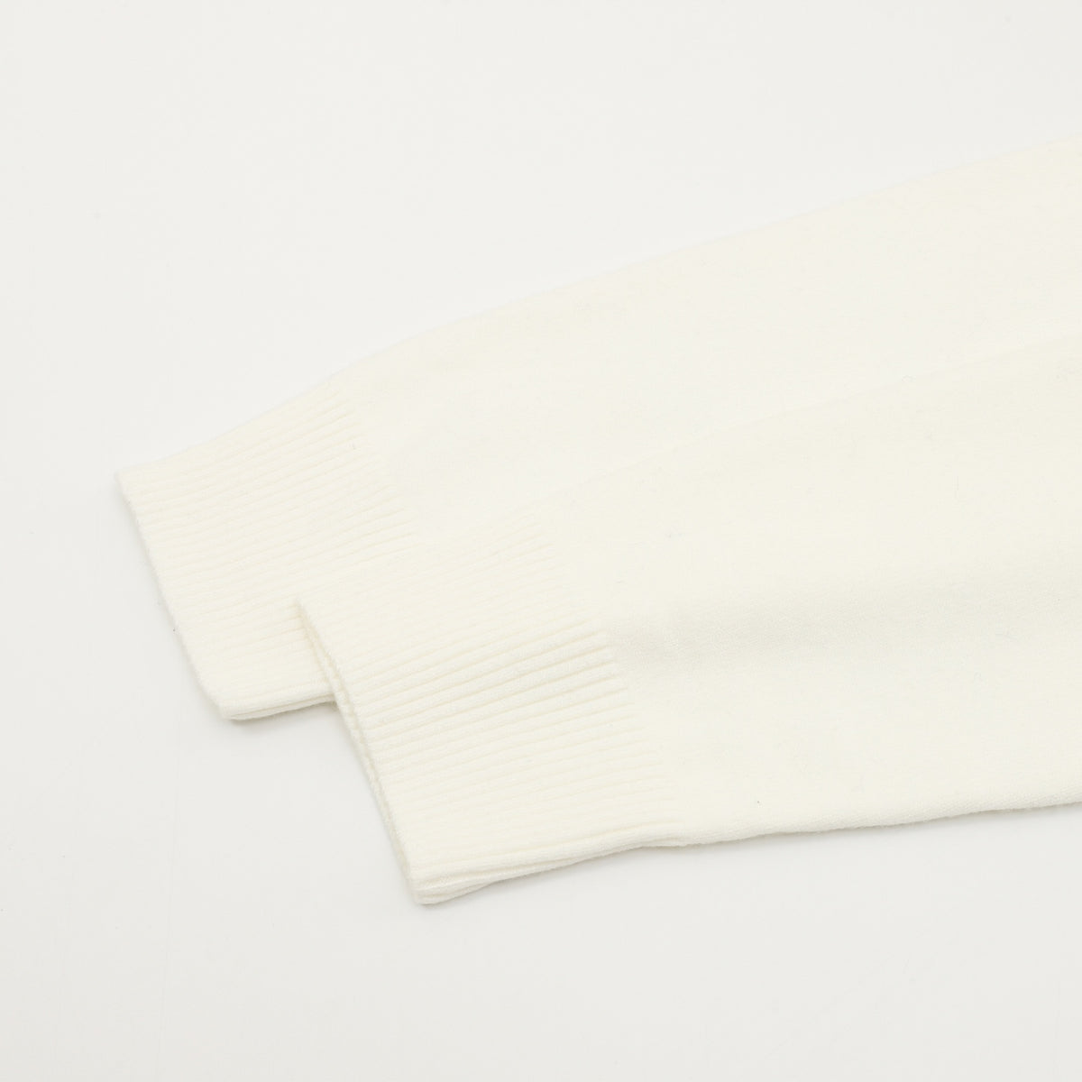 Ami de Coeur Red Heart Off-White
