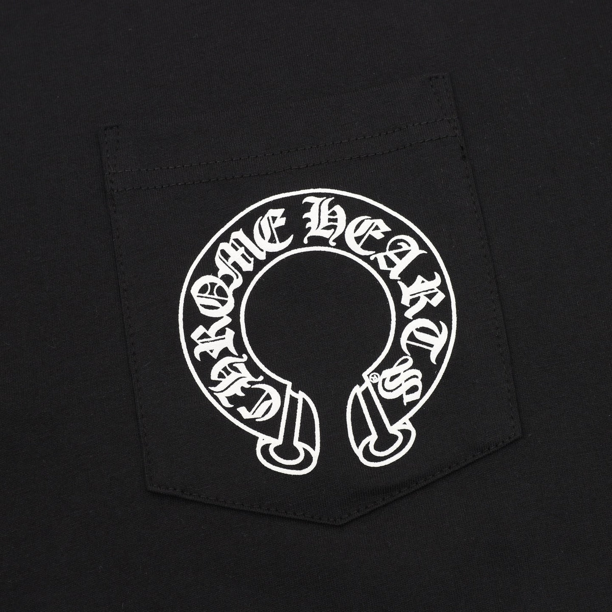 Horseshoe Floral Sleeve Long Sleeve Pocket T-Shirt Black