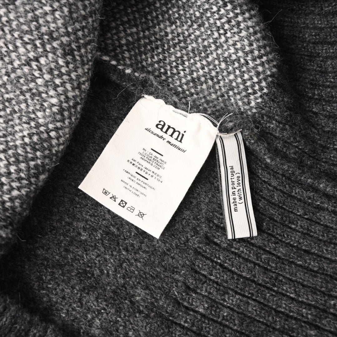 Ami de Coeur Dark Grey