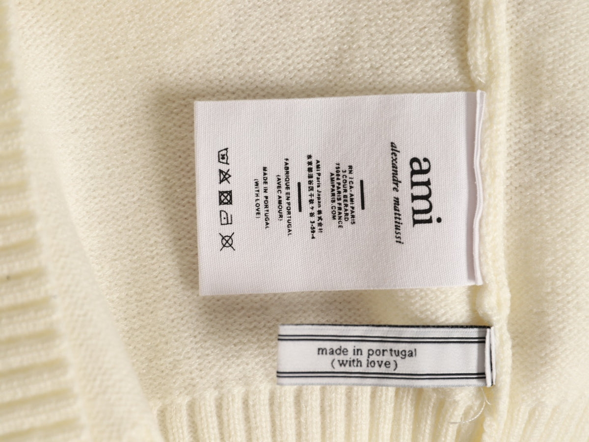 Ami de Coeur Wool White & Black