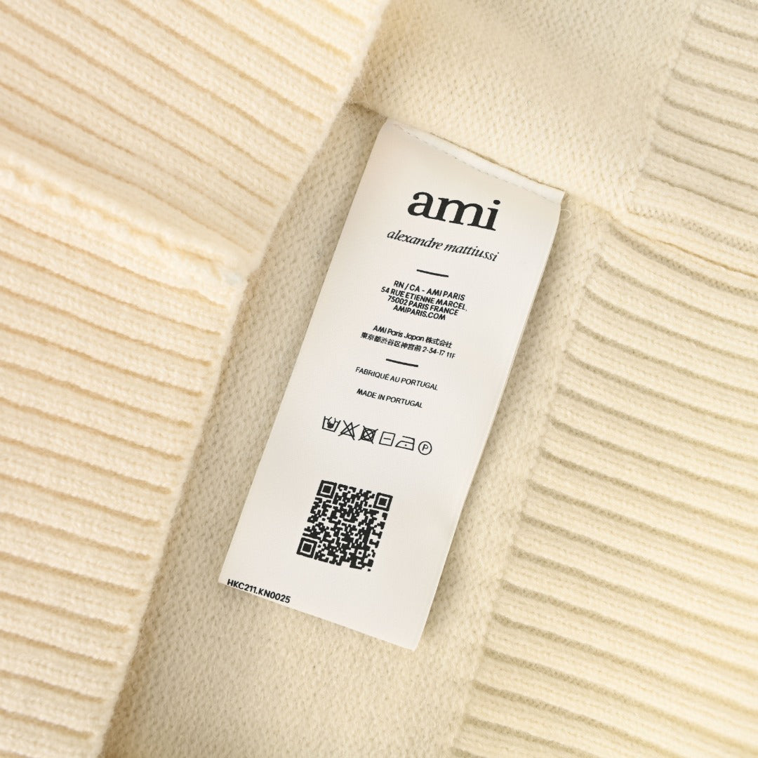 Ami de Coeur Wool Off-White & Black
