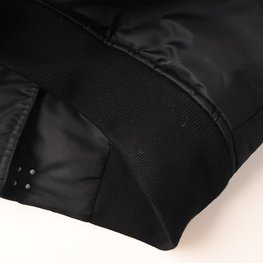 Padded Hook-Fastening Bomber Black
