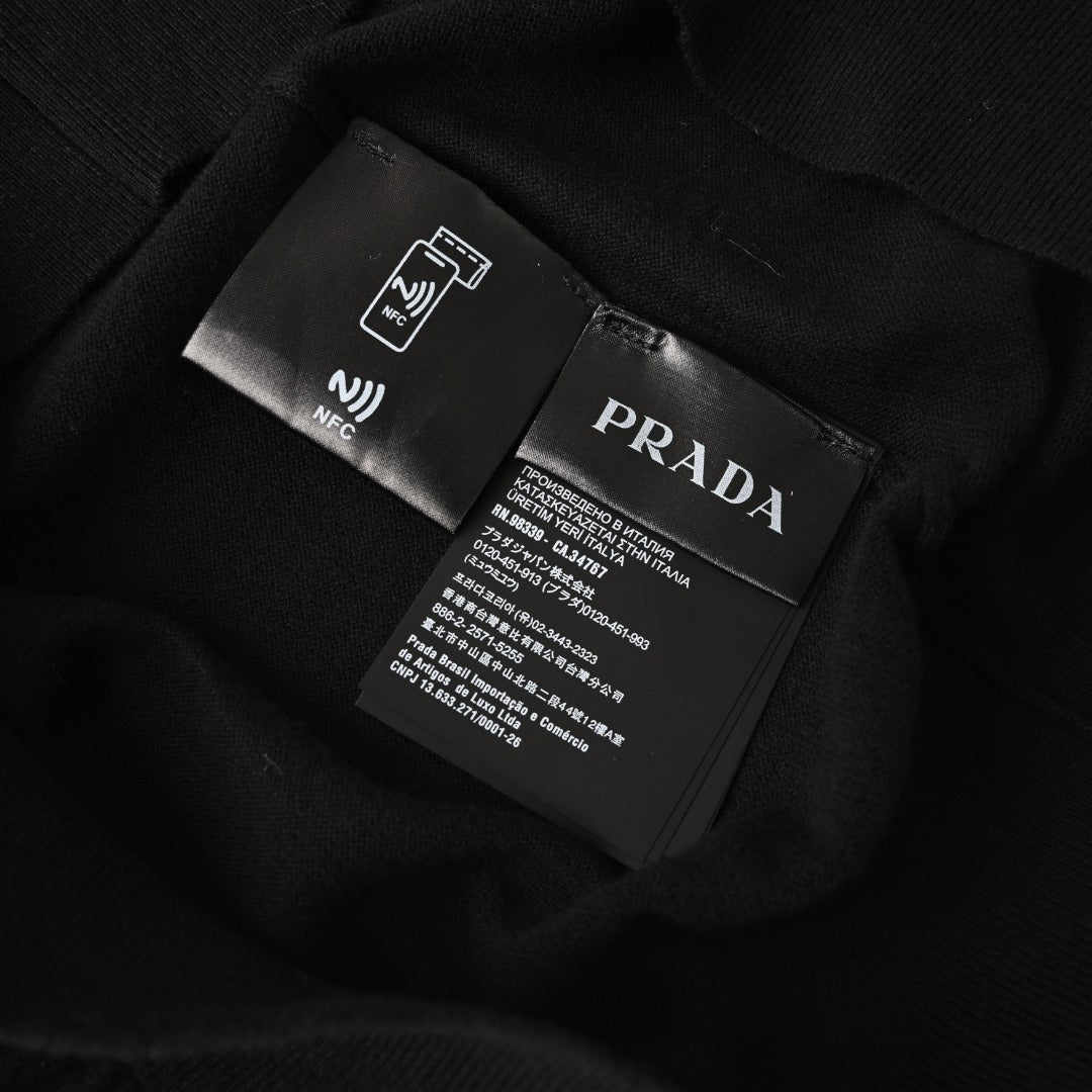 Superfine Wool Logo Turtleneck Black