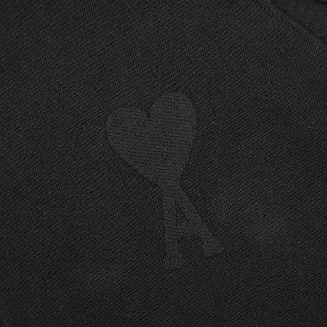 Ami de Coeur Zip-Up Black