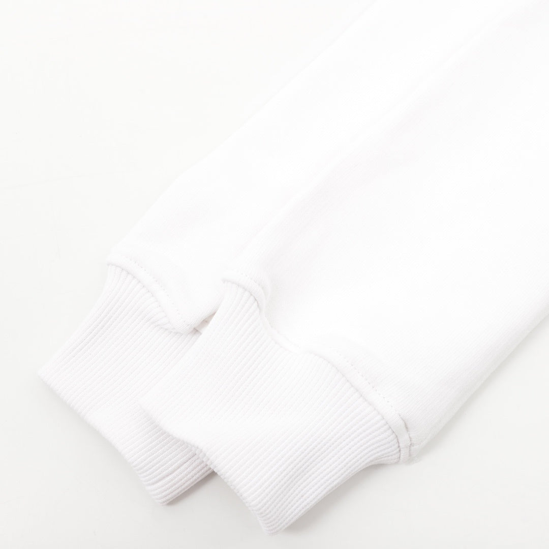Ami de Coeur Red Heart Logo White