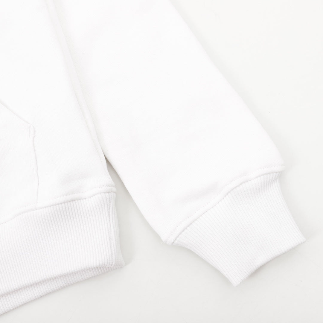 Ami de Coeur Red Heart Logo White