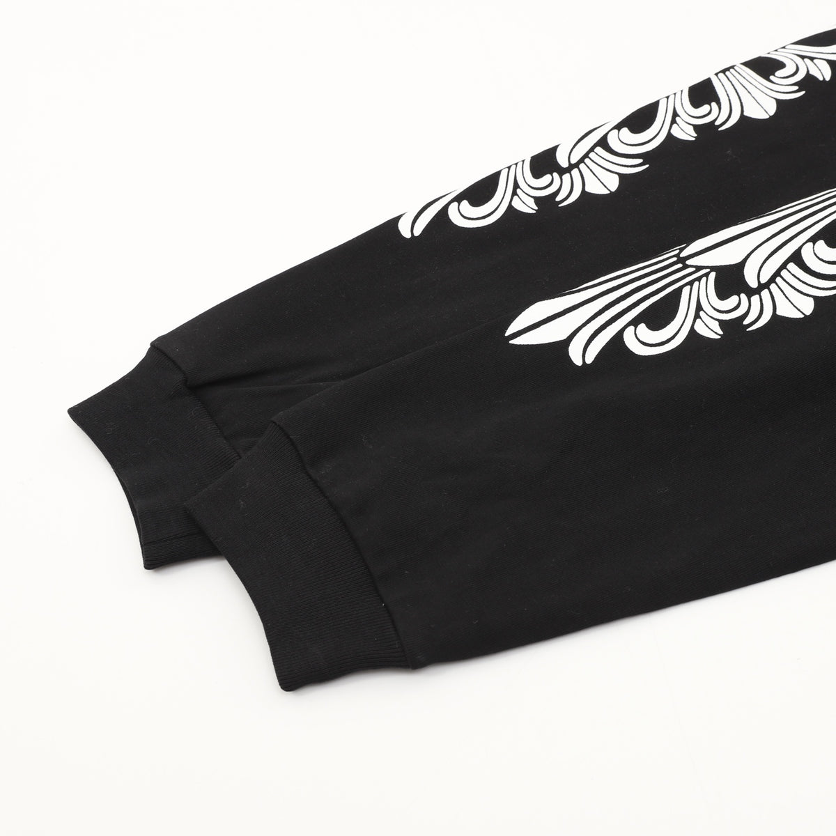 Scroll Logo Long Sleeve Pocket T-Shirt Black