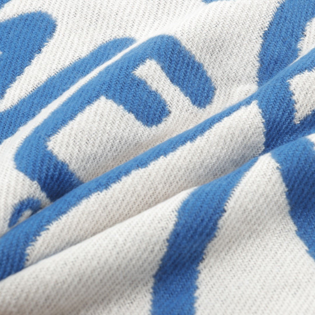 Graphic Typography Knit White Blue